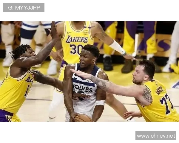 马健:保罗4场合计得10分他没油了 快船和湖人一样还不能称为强队 马健:保罗4场合计得10分他没油了 快船和湖人一样还不能称为强队